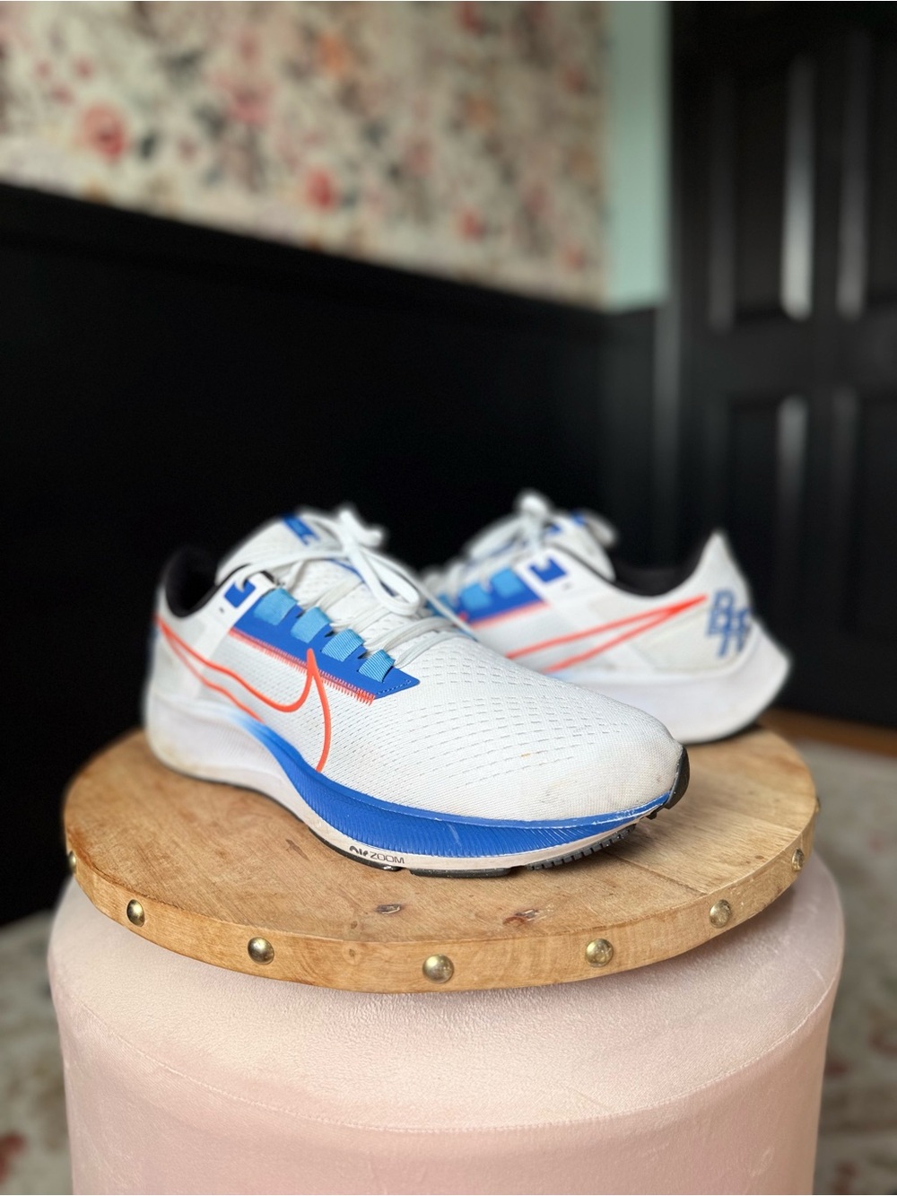 Nike White Running Sneakers with Blue and Orange Accents
